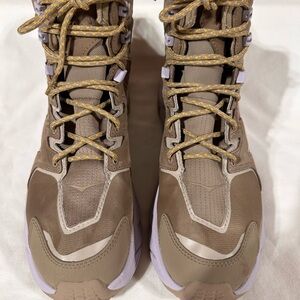 Hoka One One Anacapa Mid Gore-Tex Hiking, trail women’s Size 9. New without box.